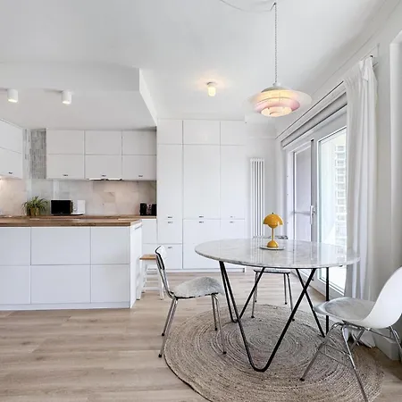 Nice Apartment In Oostende With Wifi アパート *